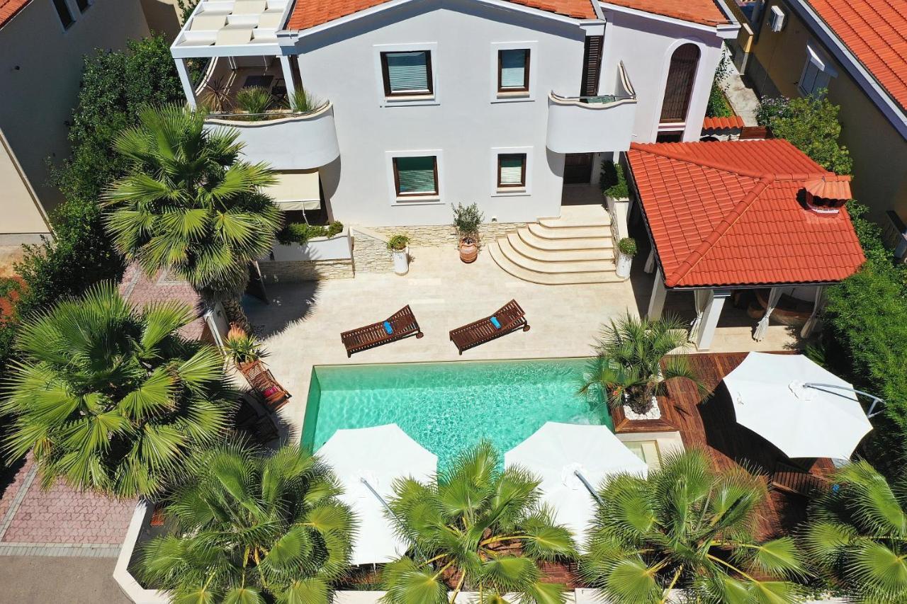 Villa Antisin With Heated Pool Zadar
