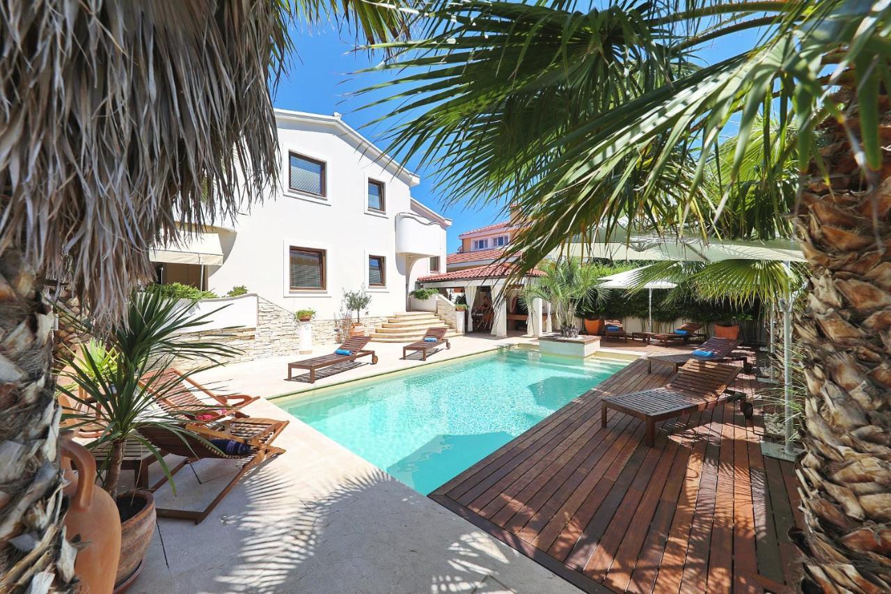 Apartment Villa Antisin With Heated Pool *