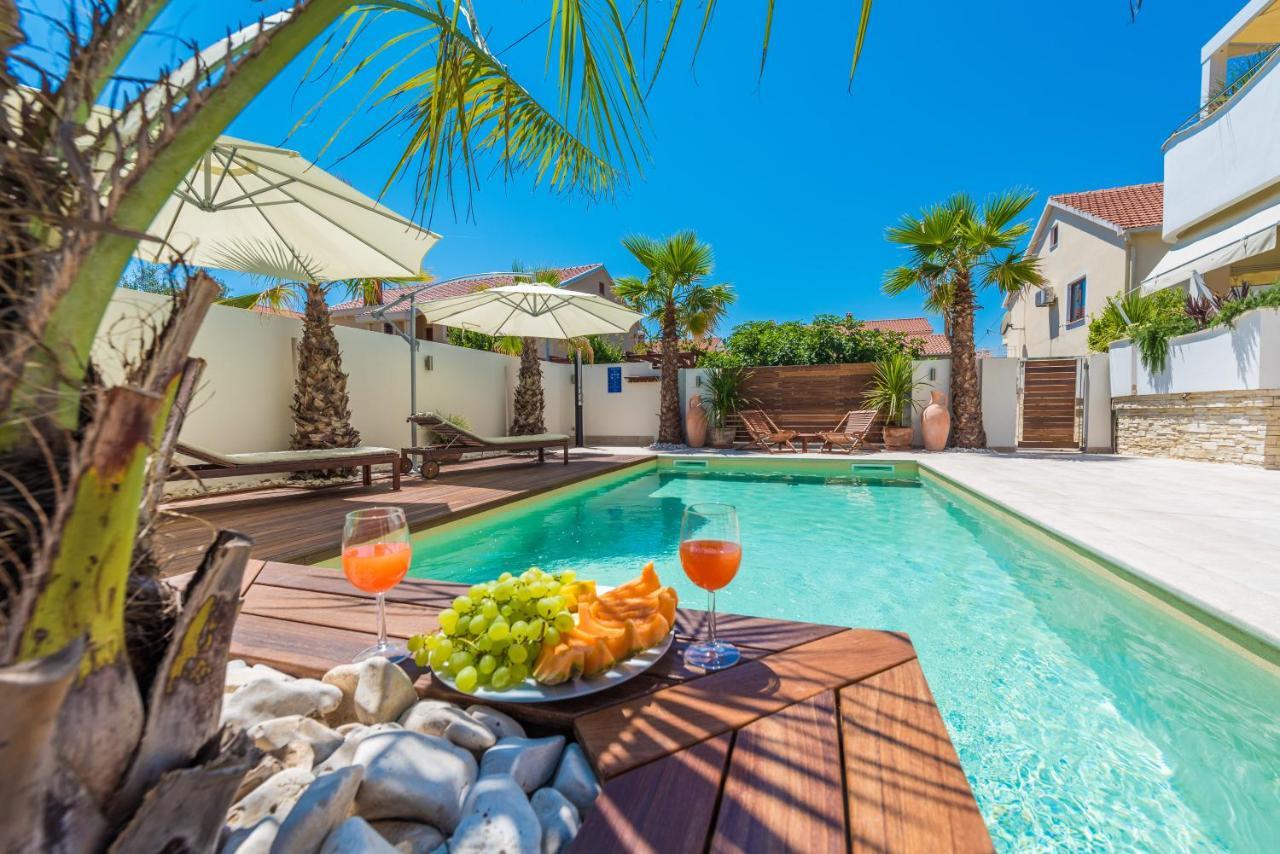 Apartment Villa Antisin With Heated Pool *