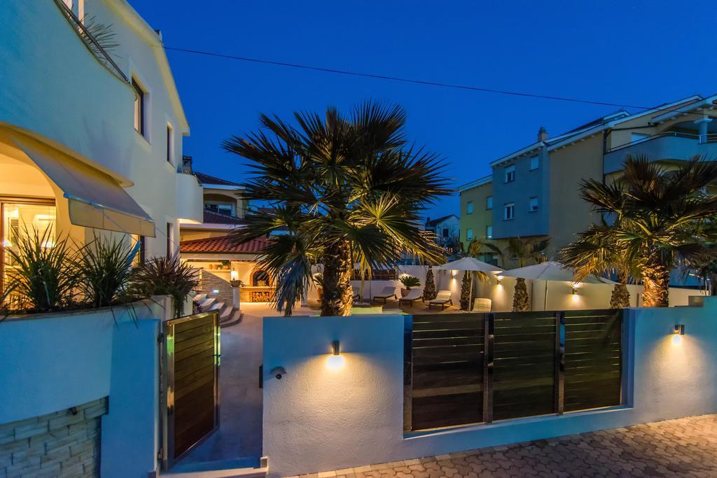 Apartment Villa Antisin With Heated Pool Zadar