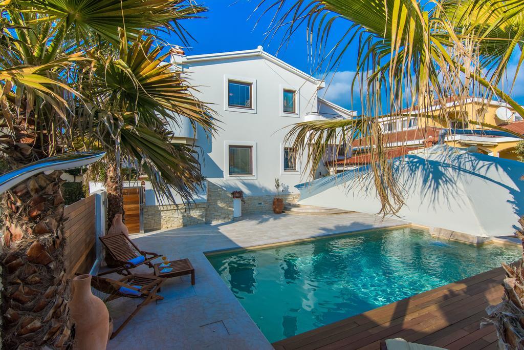 Villa Antisin With Heated Pool Zadar